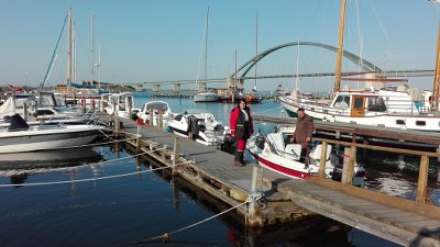 Steg mit Bootskunden